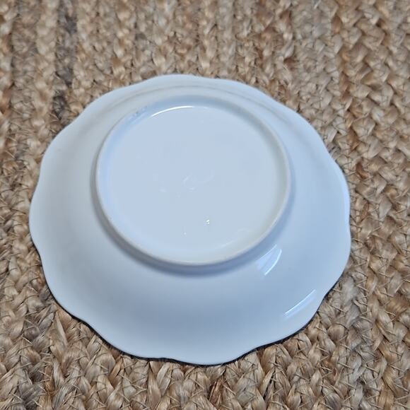 Vintage Floral print Hand painted China Saucer dish - Picture 3 of 4